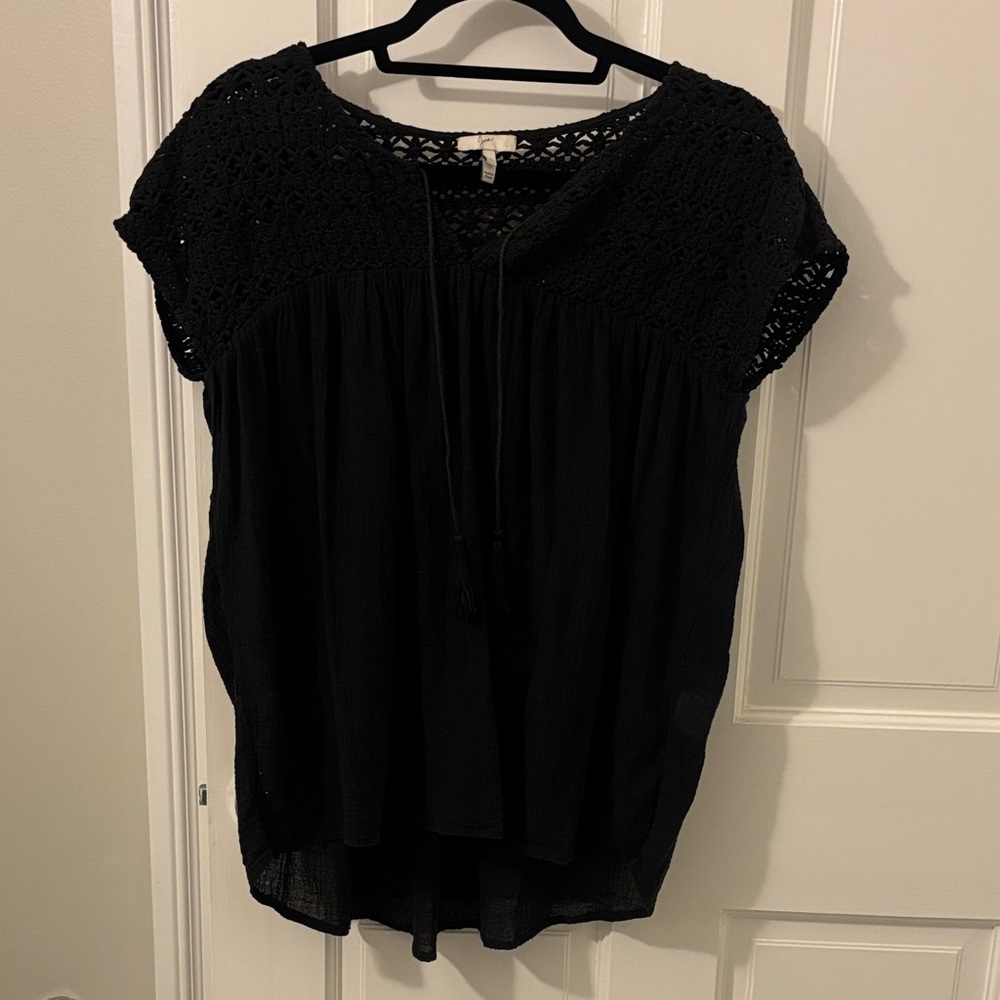 Flowy Joie Black Crochet and Gauze Blouse
